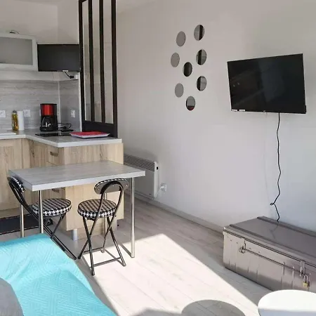 Moderne, Proche Et Commerces, Terrasse Ensoleillee - Fr-1-326-699 * مارسيلان